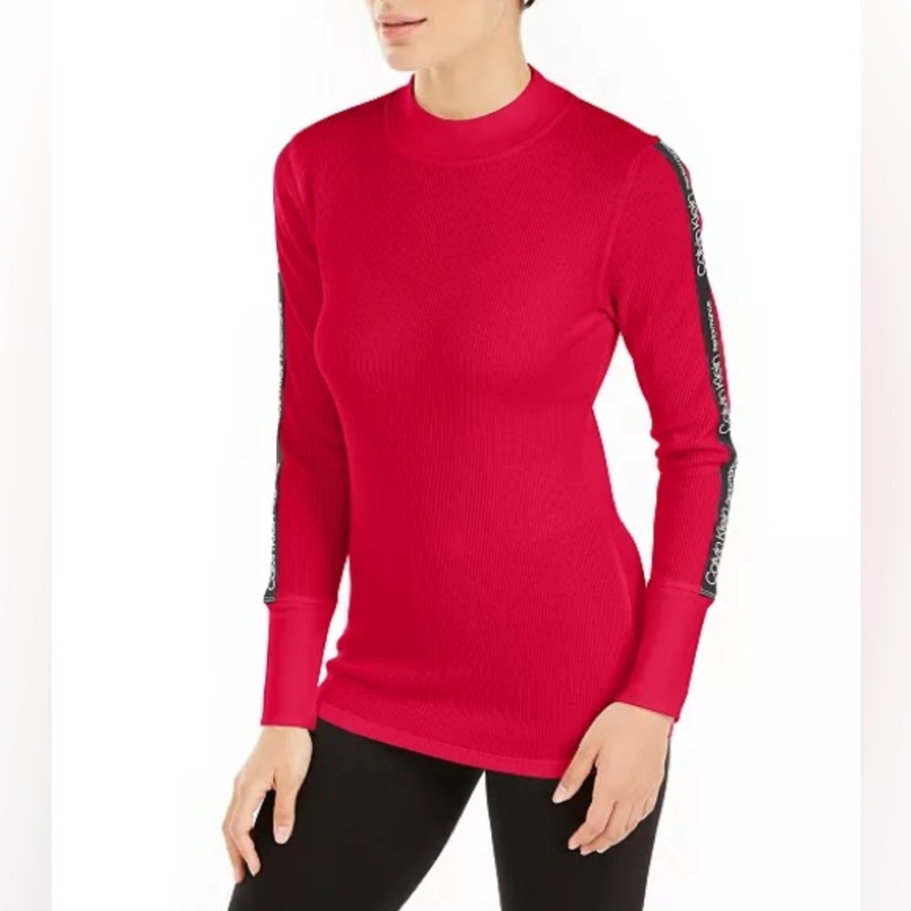 NWOT Women's Calvin Klein performance Long Sleeve Top